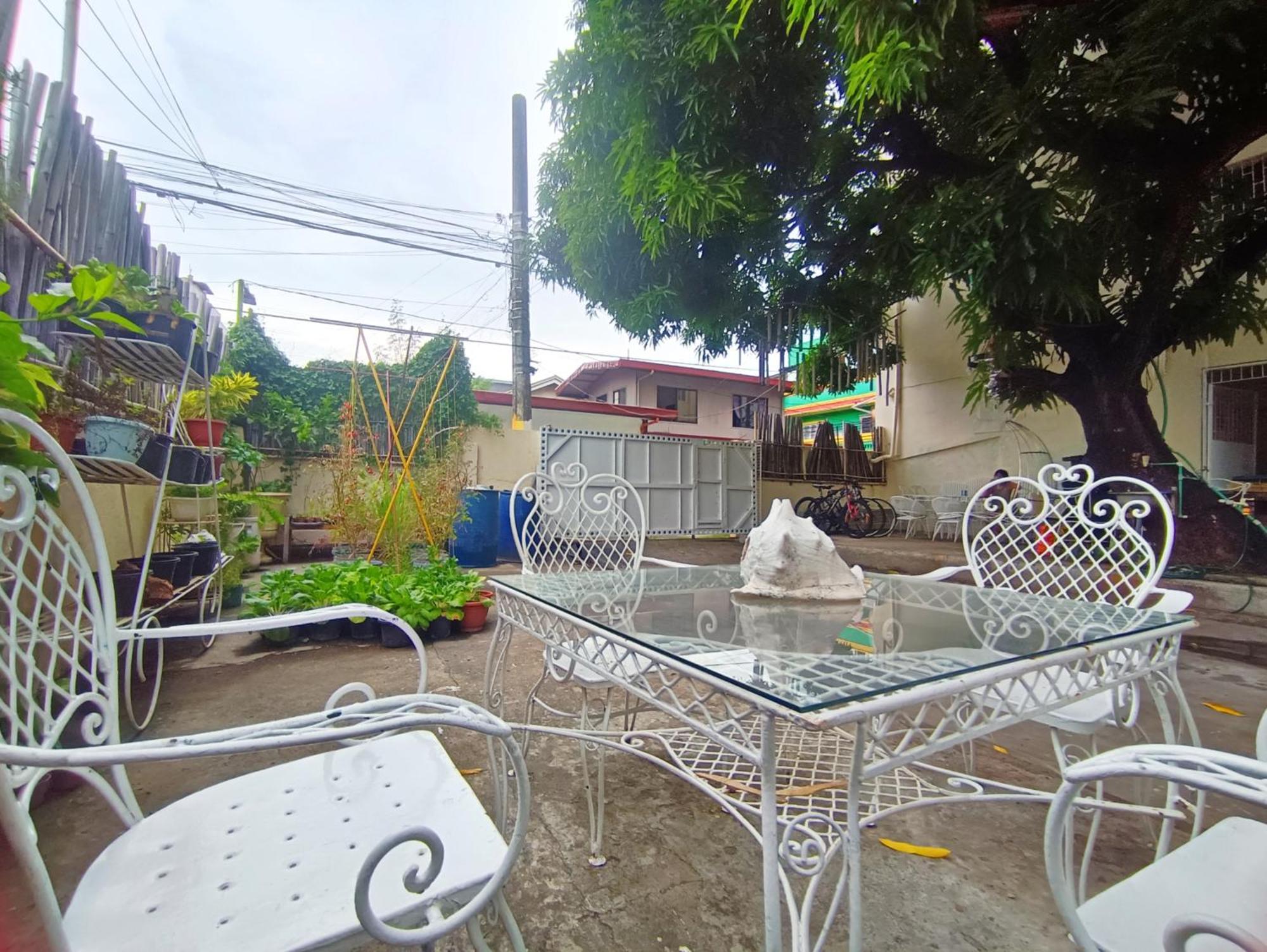 Bed And Brewhouse Sucat Bed & Breakfast Paranaque City Exterior foto