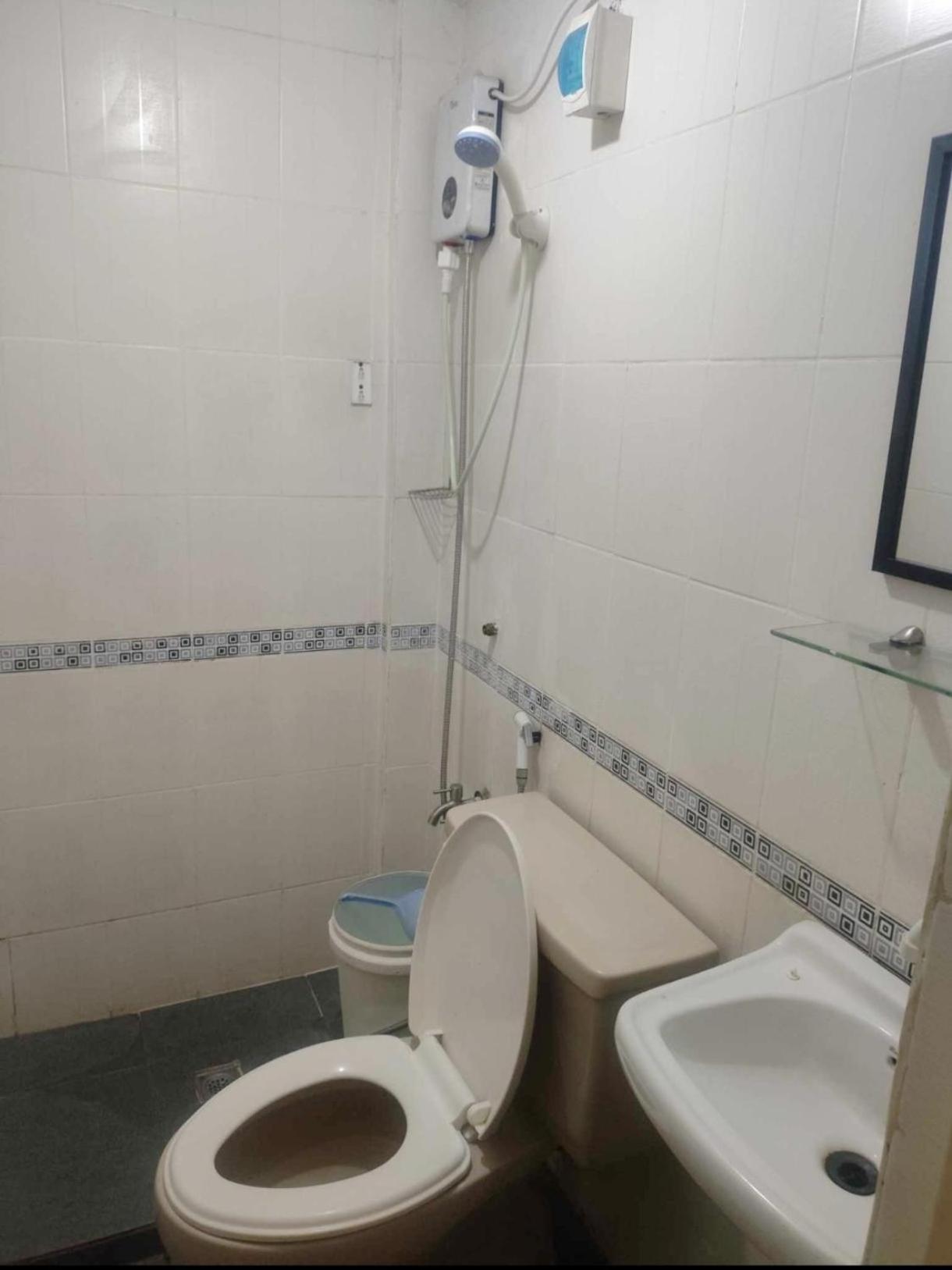 Bed And Brewhouse Sucat Bed & Breakfast Paranaque City Exterior foto